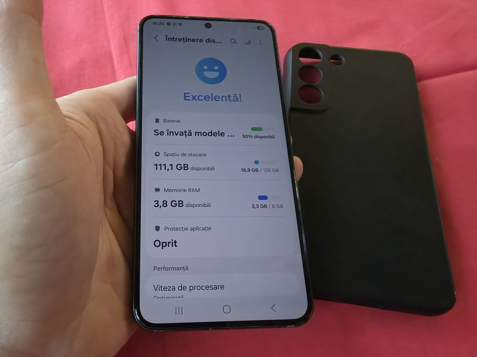 -Samsung S22, Negru, 128Gb, 8Ram, doar telefonul, stare foarte buna, s