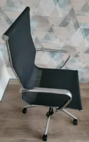 Offes uchun Kreslo juda qulay