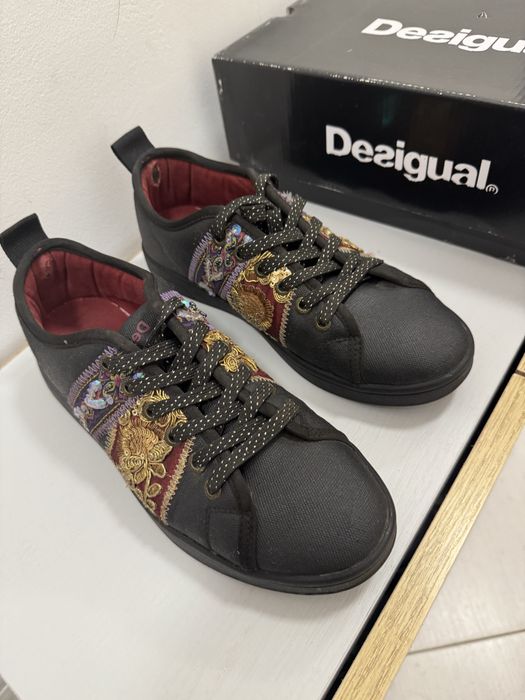 Кецове DESIGUAL Бохо стил