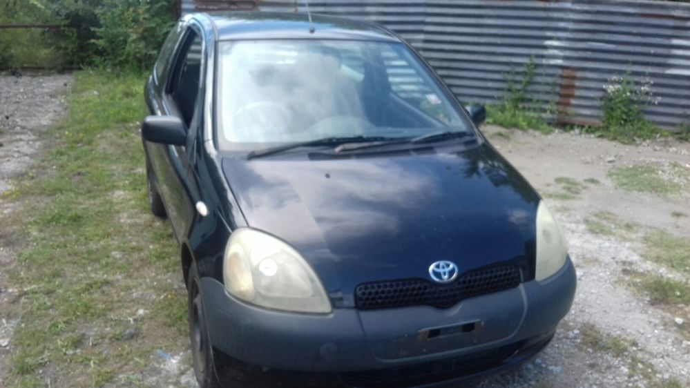 Toyota Yaris 1.0 16V 68к.с на части