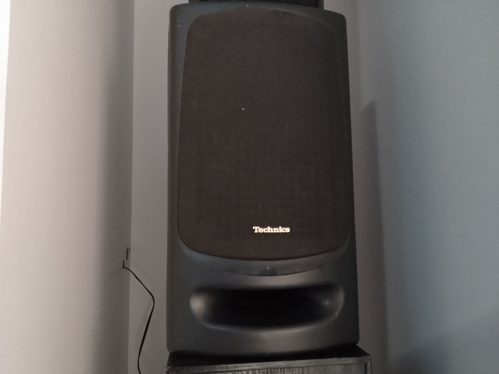 страхотни музикални оригинални тонколони Technics sb-ch 404 2x80w