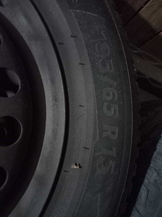 продавам зимни гуми Michelin и джанти-4 бр