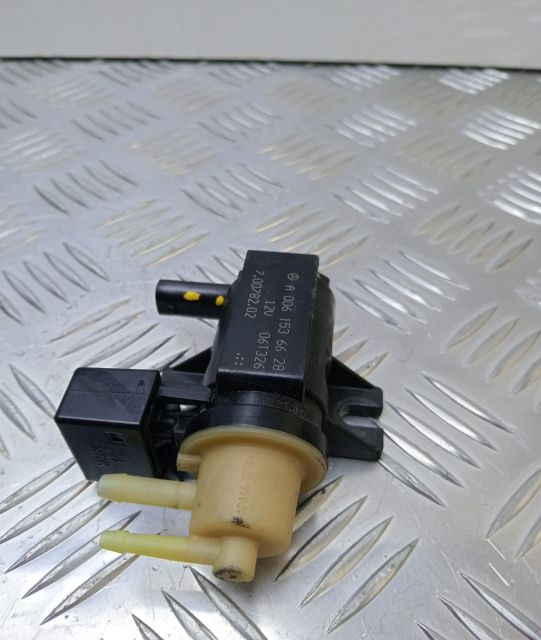Electrovalva vacuum a0061536628 Mercedes-Benz B-Class W245 seria