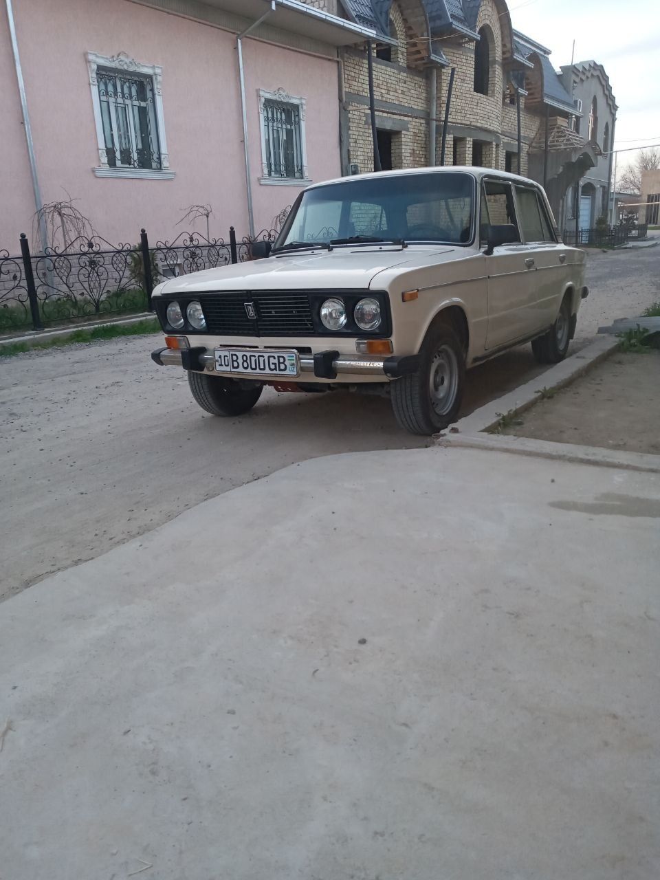 Vaz 2106 sotiladi