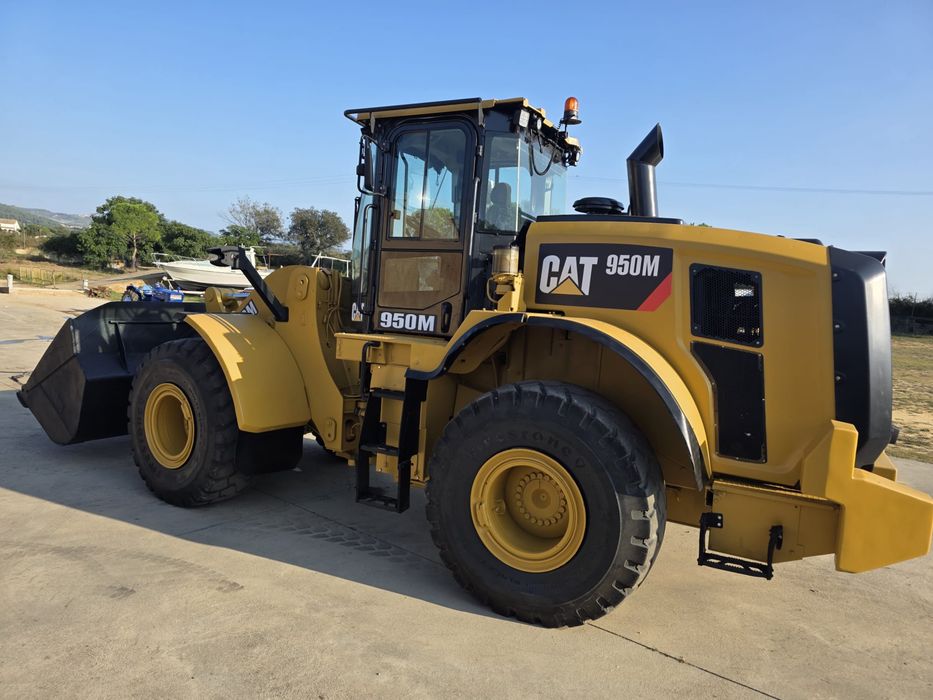 Incărcator frontal Caterpillar 950M