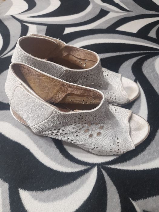 Pantof de damă mărimea 37