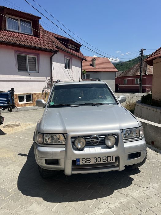 Vând opel frontera