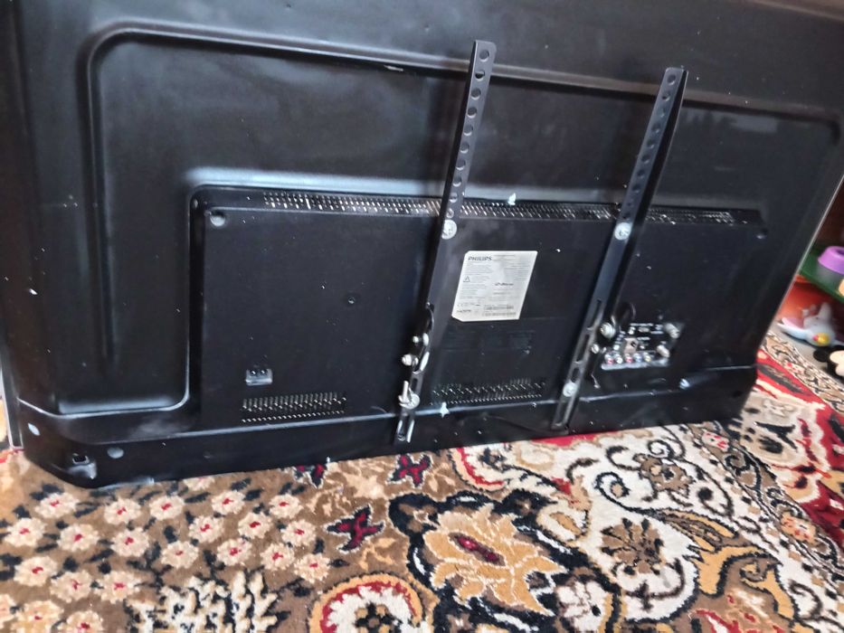 Телевизор Philips 43