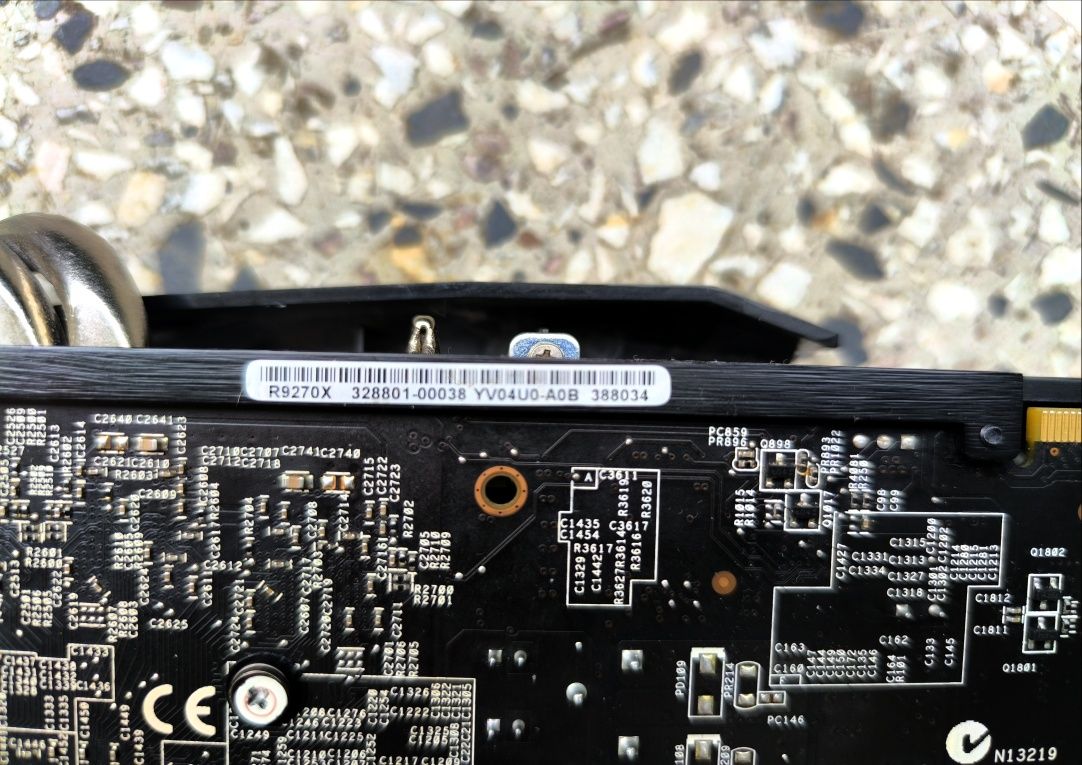 Видео карта Asus AMD Radeon R9 270X