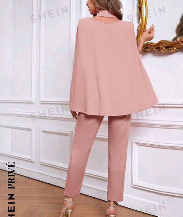 Salopeta cu pelerina de dama 36 S