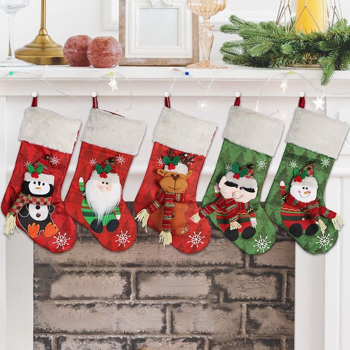 Новогодние декоративные носочки для дома