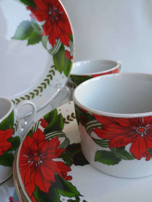 Порцеланов Коледен винтидж сет за чай или кафе