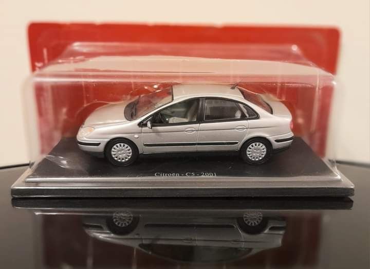 Citroen C5 (2001) 1:43 Universal Hobbies