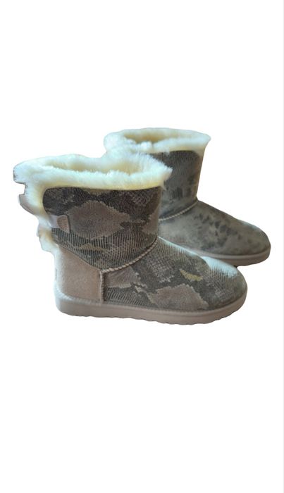 Ботуши Ugg Дамски 39 номер