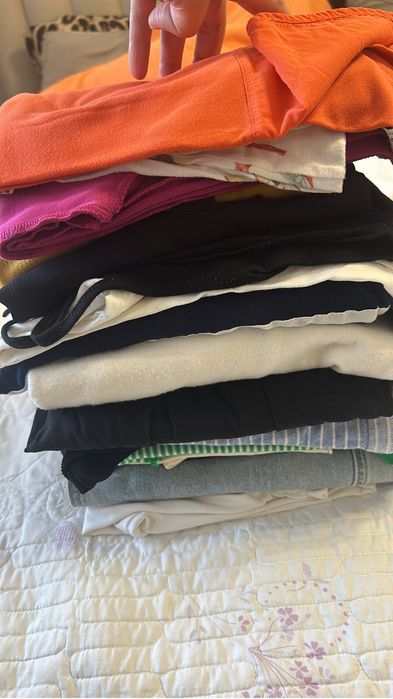 Продам пакет вещей за 2000 т