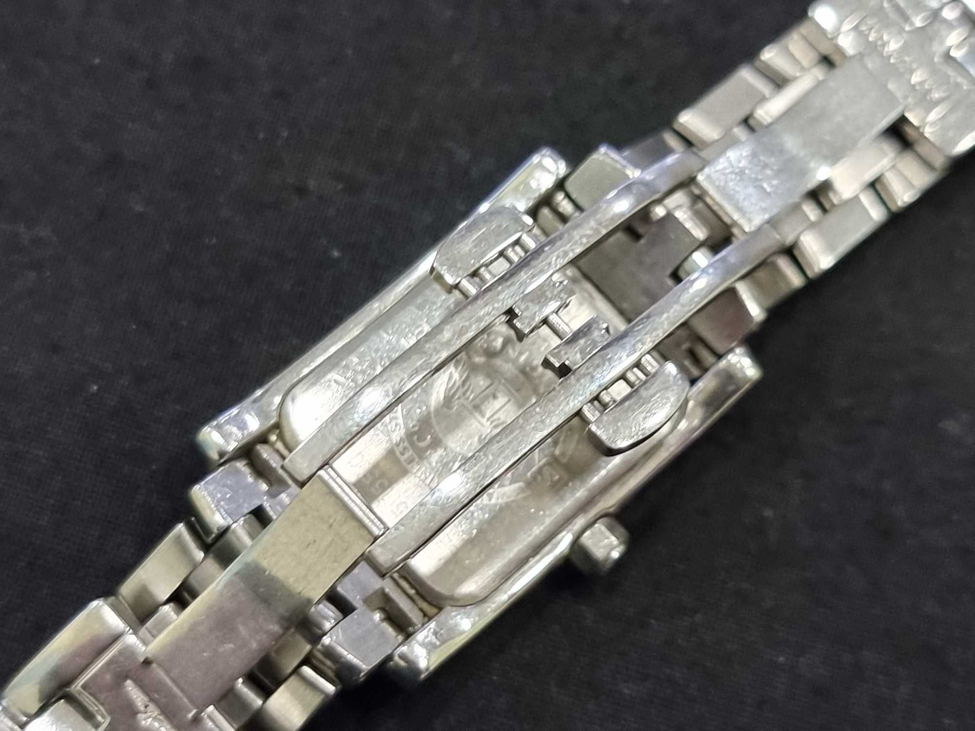 Дамски часовник с диаманти Longines DolceVita