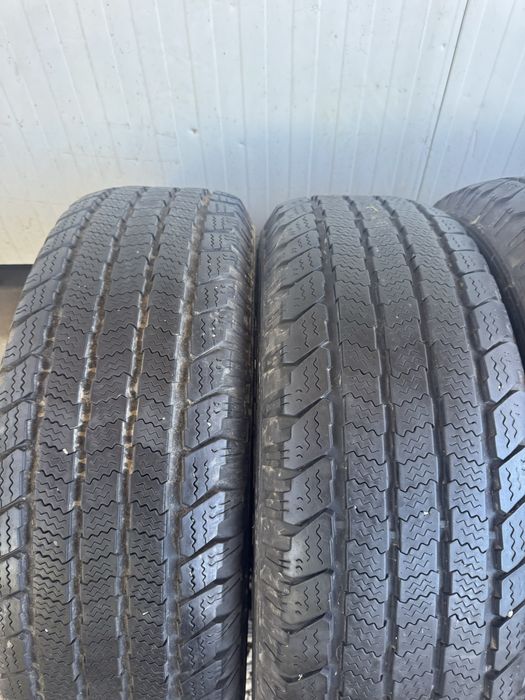 235/70 16,Anvelope de iarna ,Goodyear