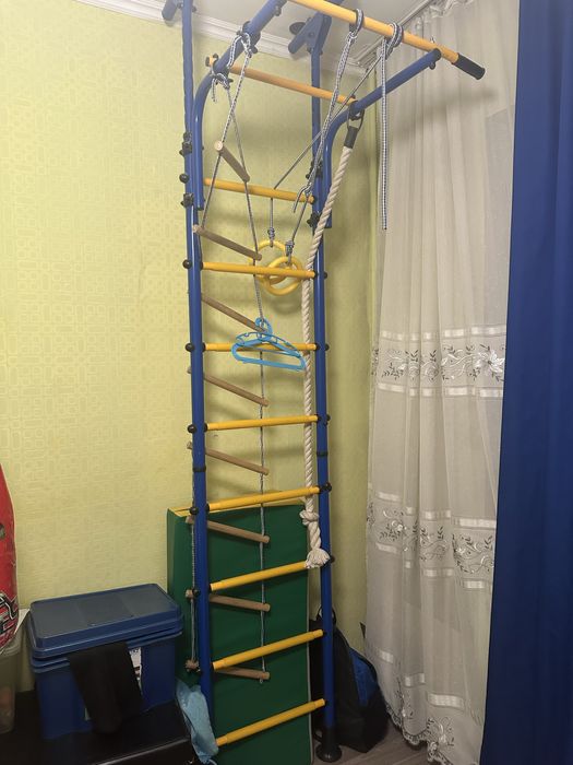 Шведская стенка + боксерская груша