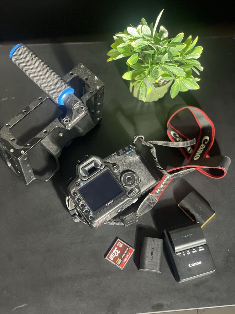 Canon 5D mark II body