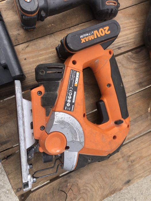 Scule pe acumulatori WORX