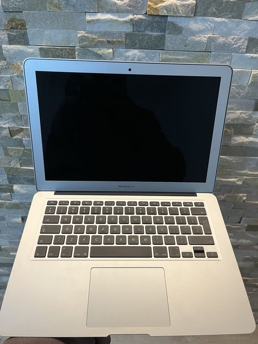 Vand macbook air 2017