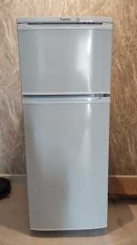 Холодильник Бирюса двухкамерный