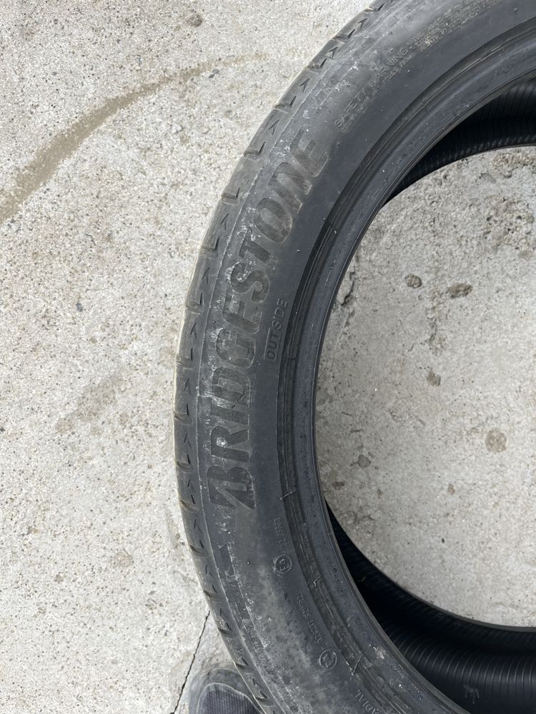 Bridgestone alenza 001 285/40/21