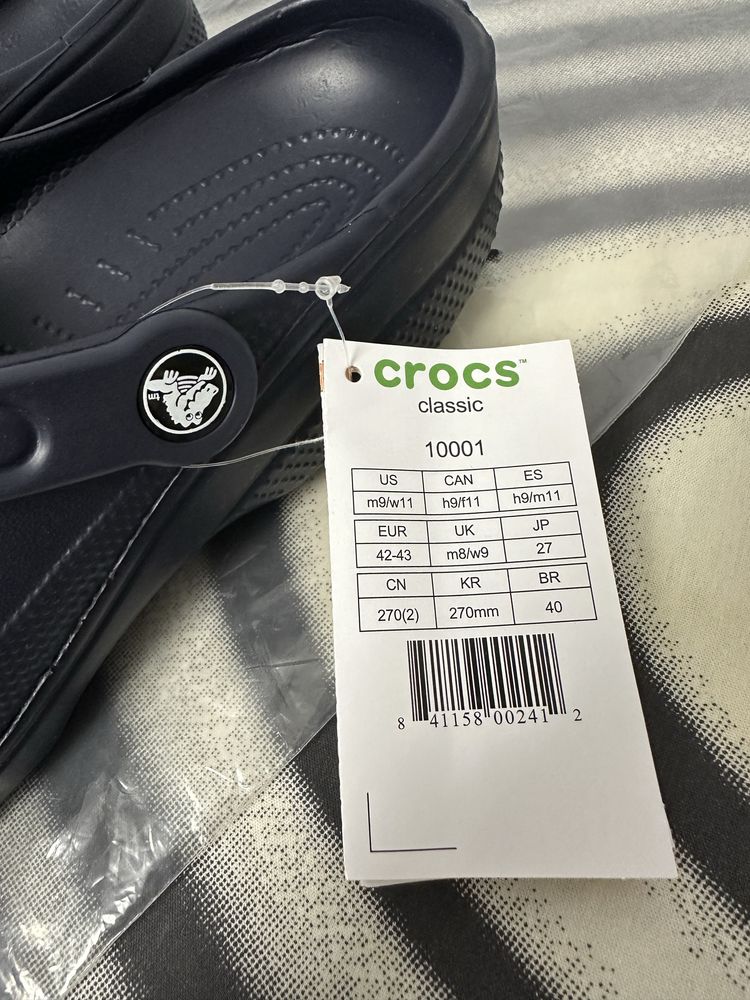 crocs.