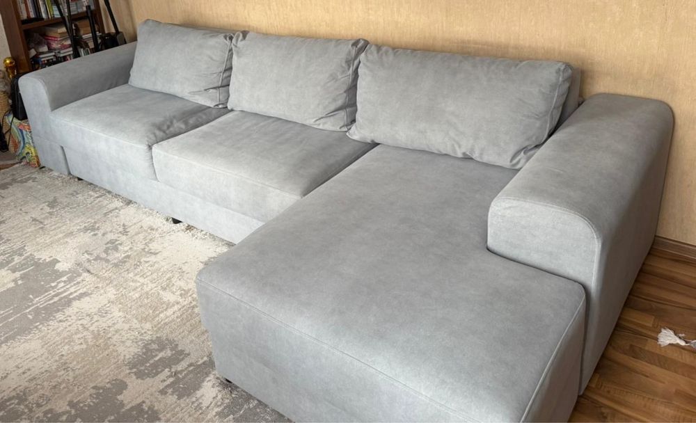 Продам диван в гостинную