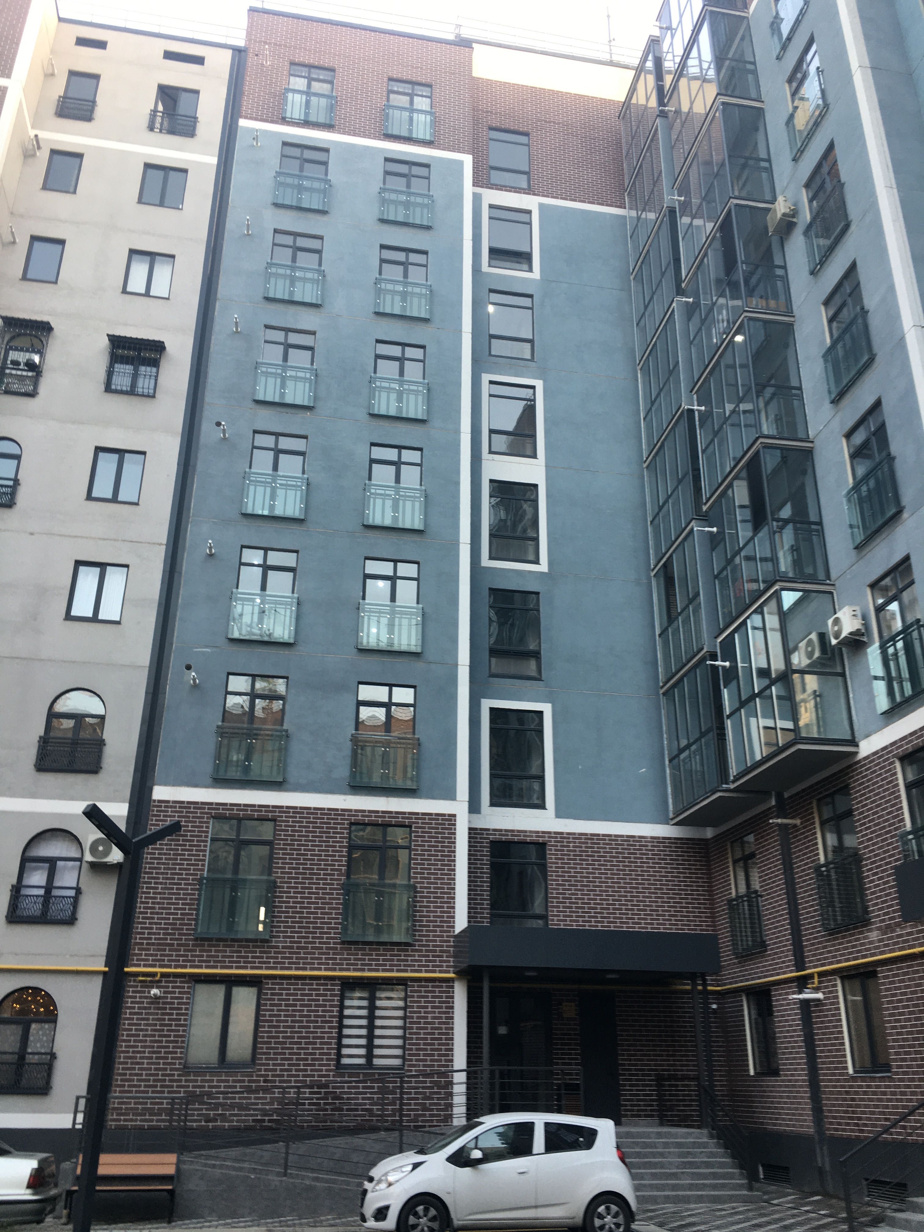 Продам 2 комн на Кадышева ипотека!! Срочная продажа!!