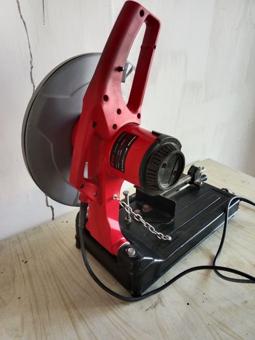 Торцовочный пила