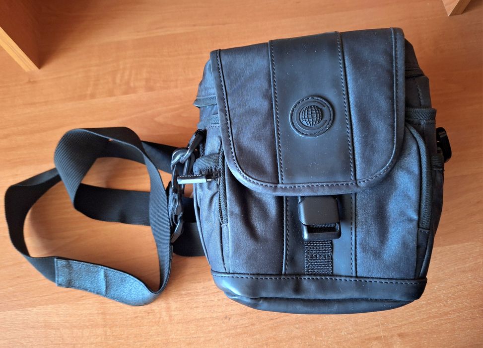 Продам сумку для фотоаппарата
