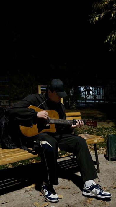 Акутическая гитара для начинаюших+ 35 Подарков...НОВАЯ почти