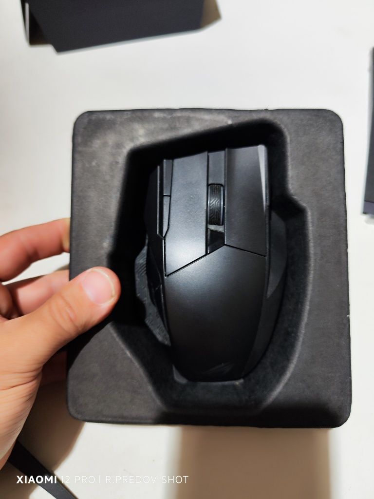 Asus Rog Spartha wireless/wired gaming mouse