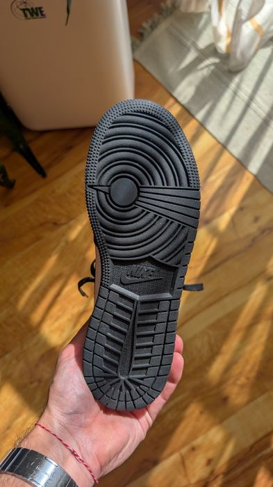 Дамски обувки Nike Air Jordan 1 OG GS Mocha