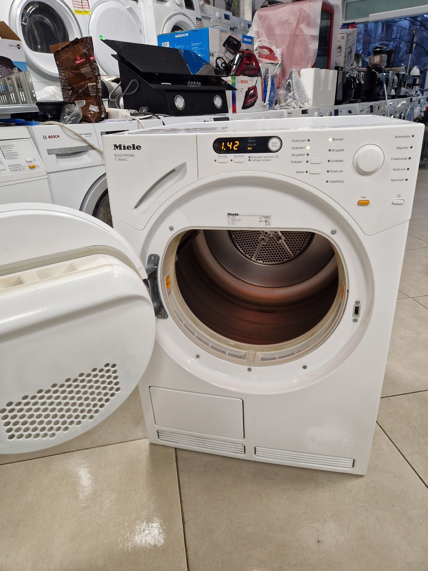 Сушилня MIELE T 7644C Пчелна пита