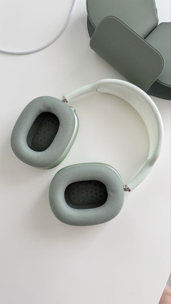 Apple AirPods Max