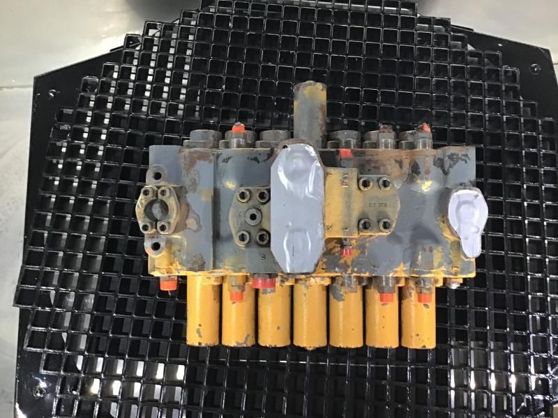 Dezmembrari utilaje JCB