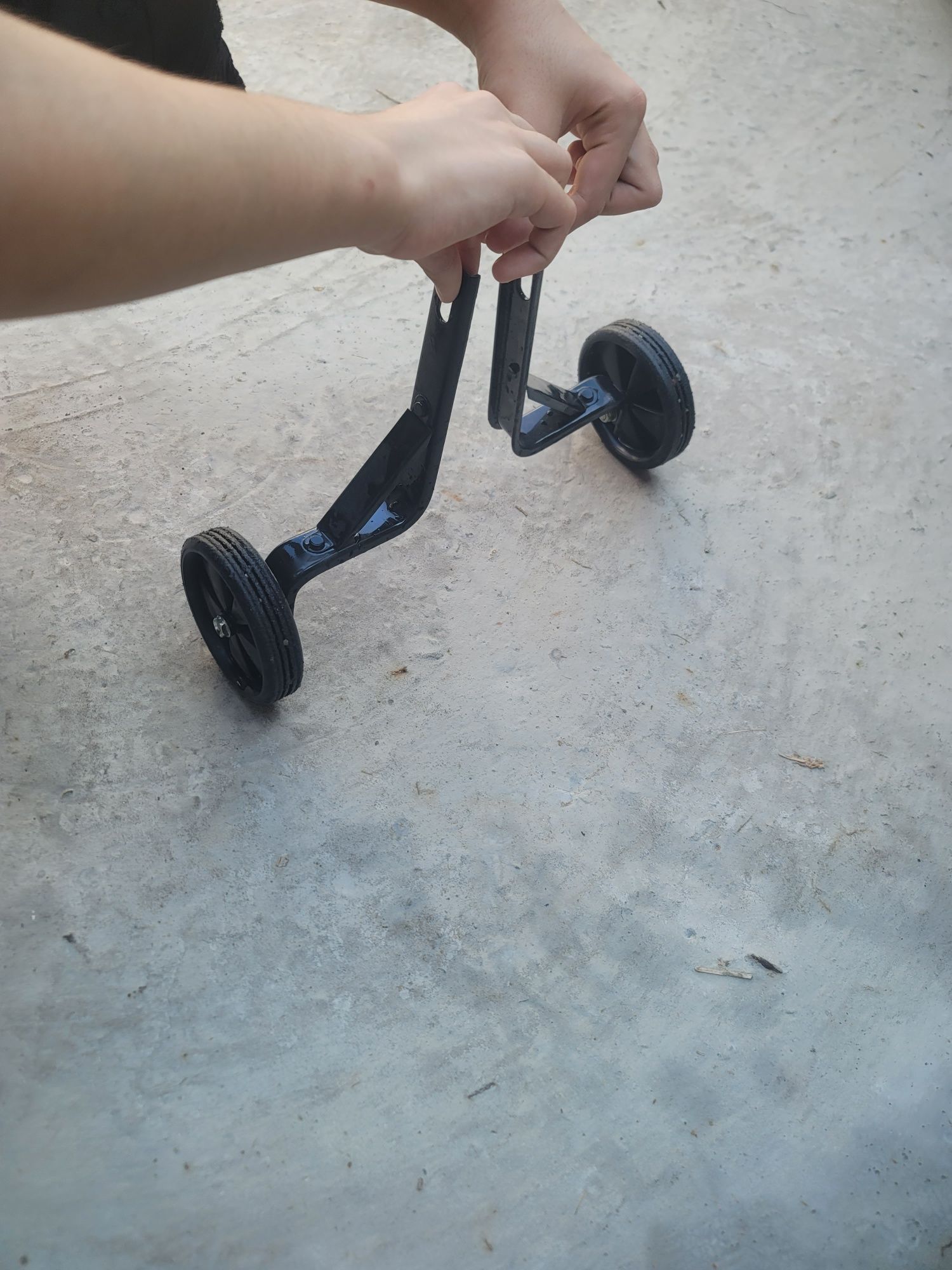 bolalar uchun velosiped sotiladi