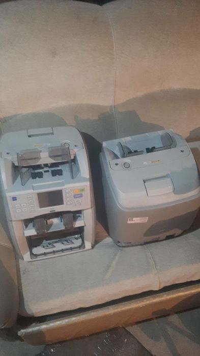 Продам счетные машинки,  фирма GLORIA , в хорошем состоянии