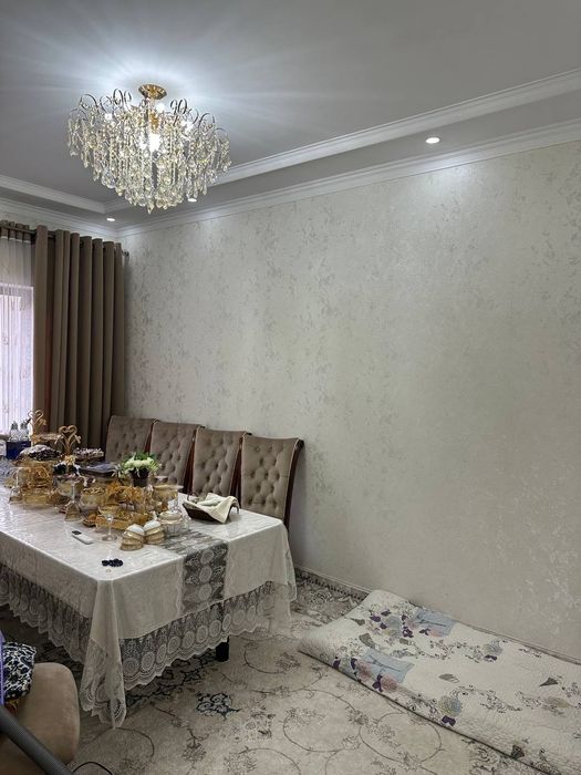 Продаю 1,5 сот 4 ком с падвалом Олмас махала 2 этажнийля