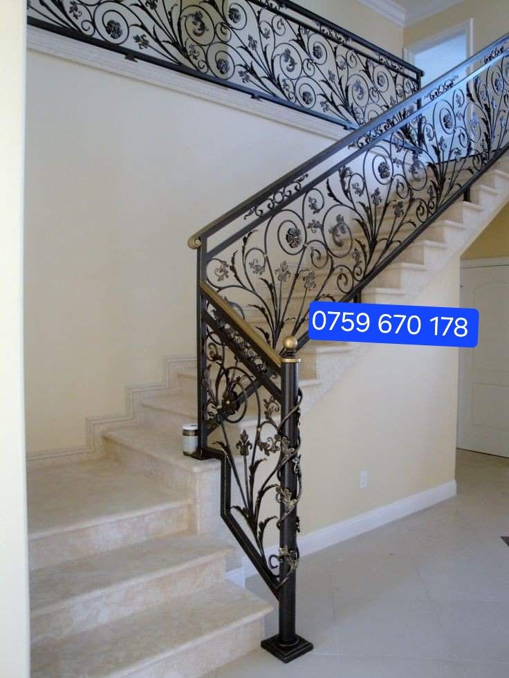 Porti , Balustrade, Scari metalice
