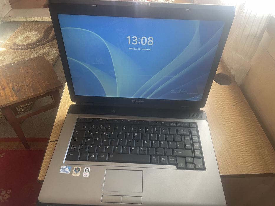 Leptop toshiba de vanzare functionare foarte buna