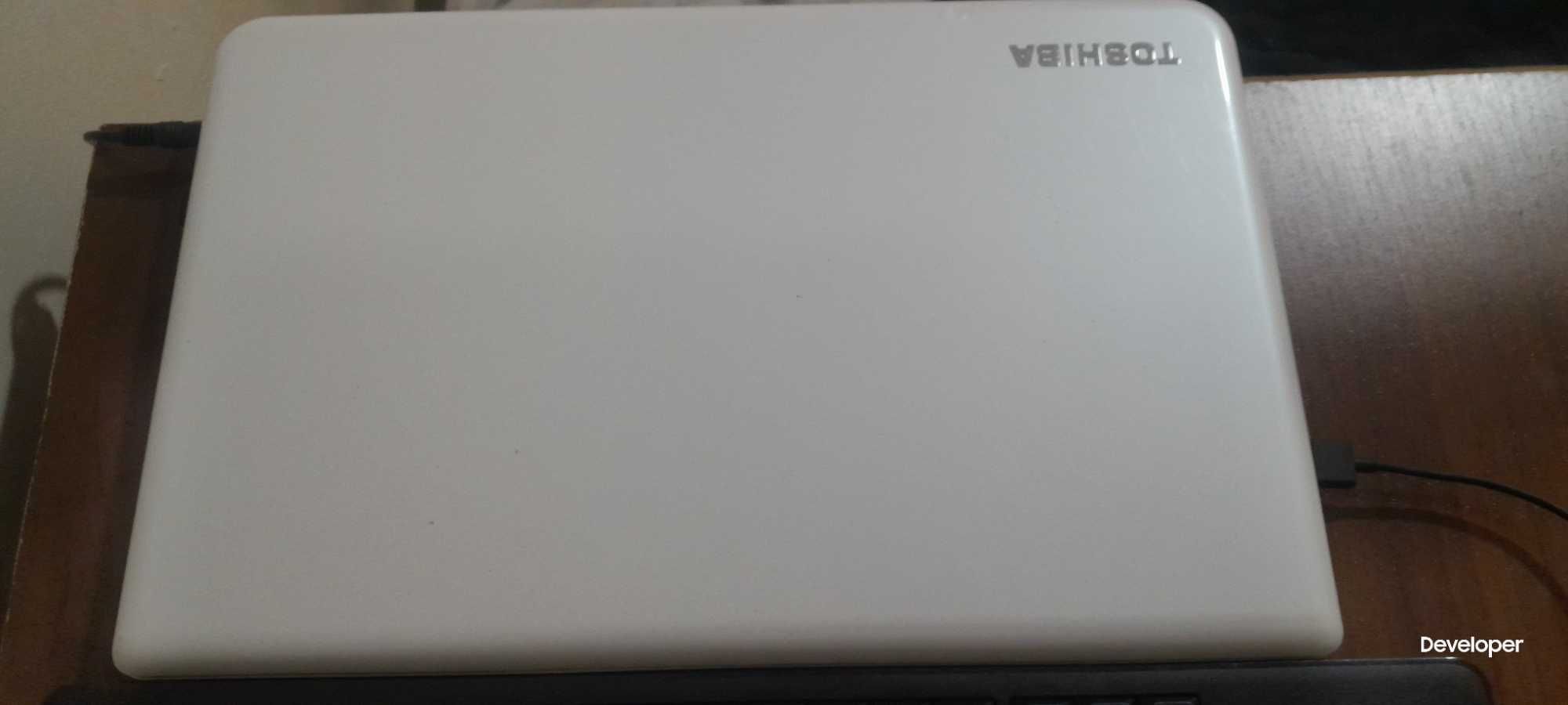 Toshiba noutbuki