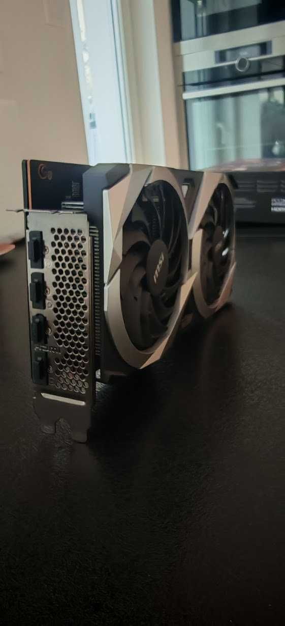 Продавам Перфектна Видео Карта MSI Mesh 2X RX 6700XT 12GB OC в кутия
