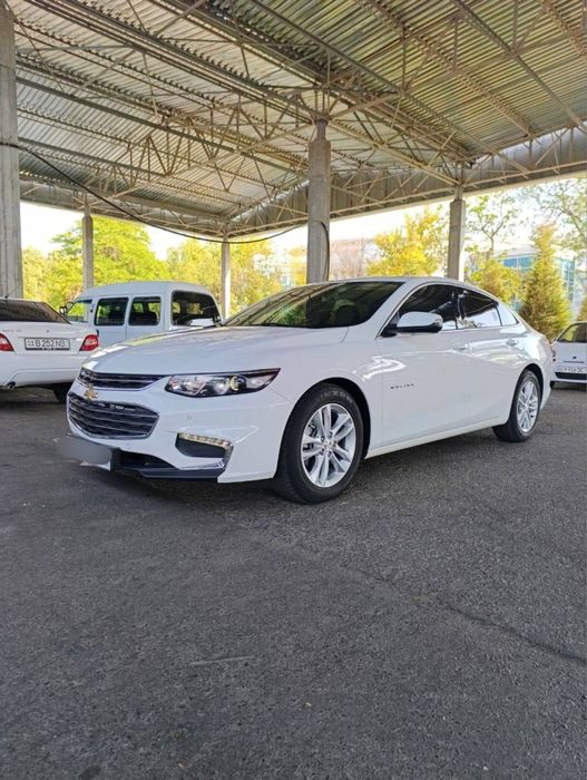 Malibu 2  2.4 sotiladi