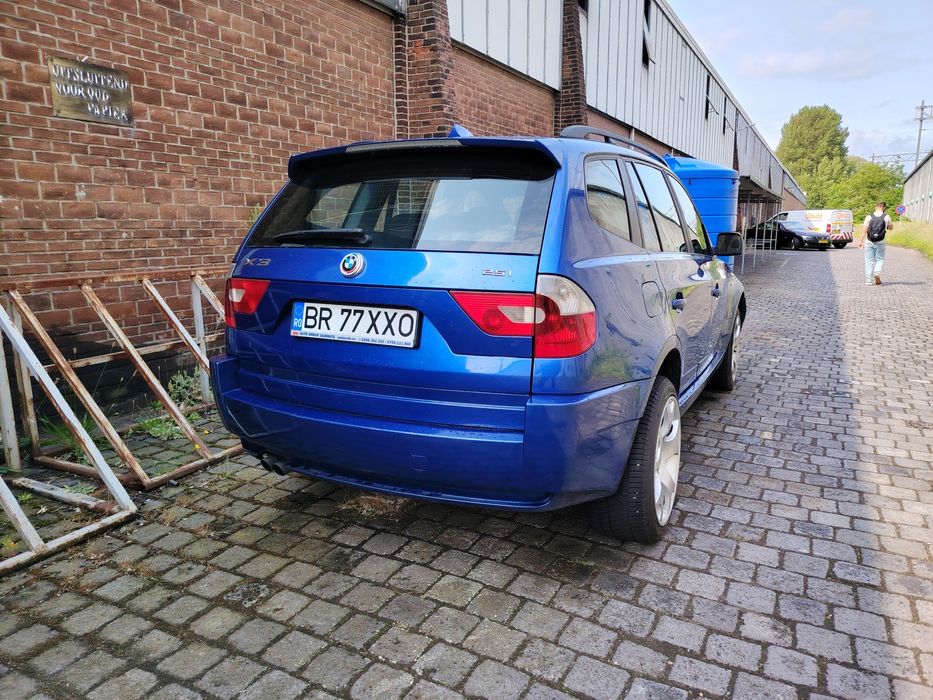 Vand Bmw X3 2.5 benzina