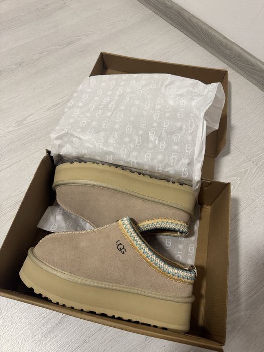 Cizme UGG Tazz II