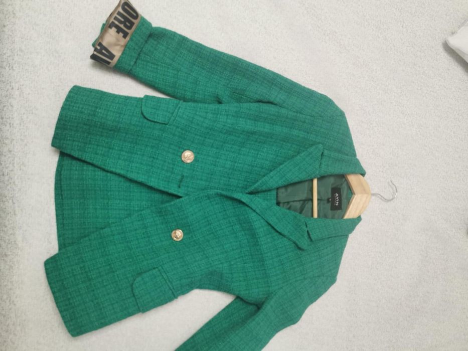 Зелено сако AVIN