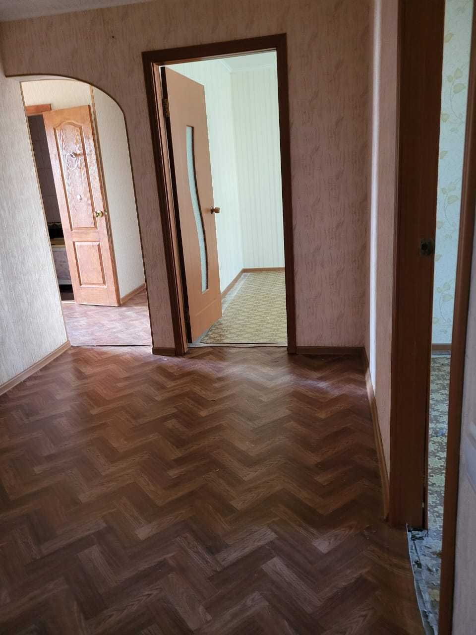 Продаётся 5-ти комнатная квартира (Жукова 21 А )